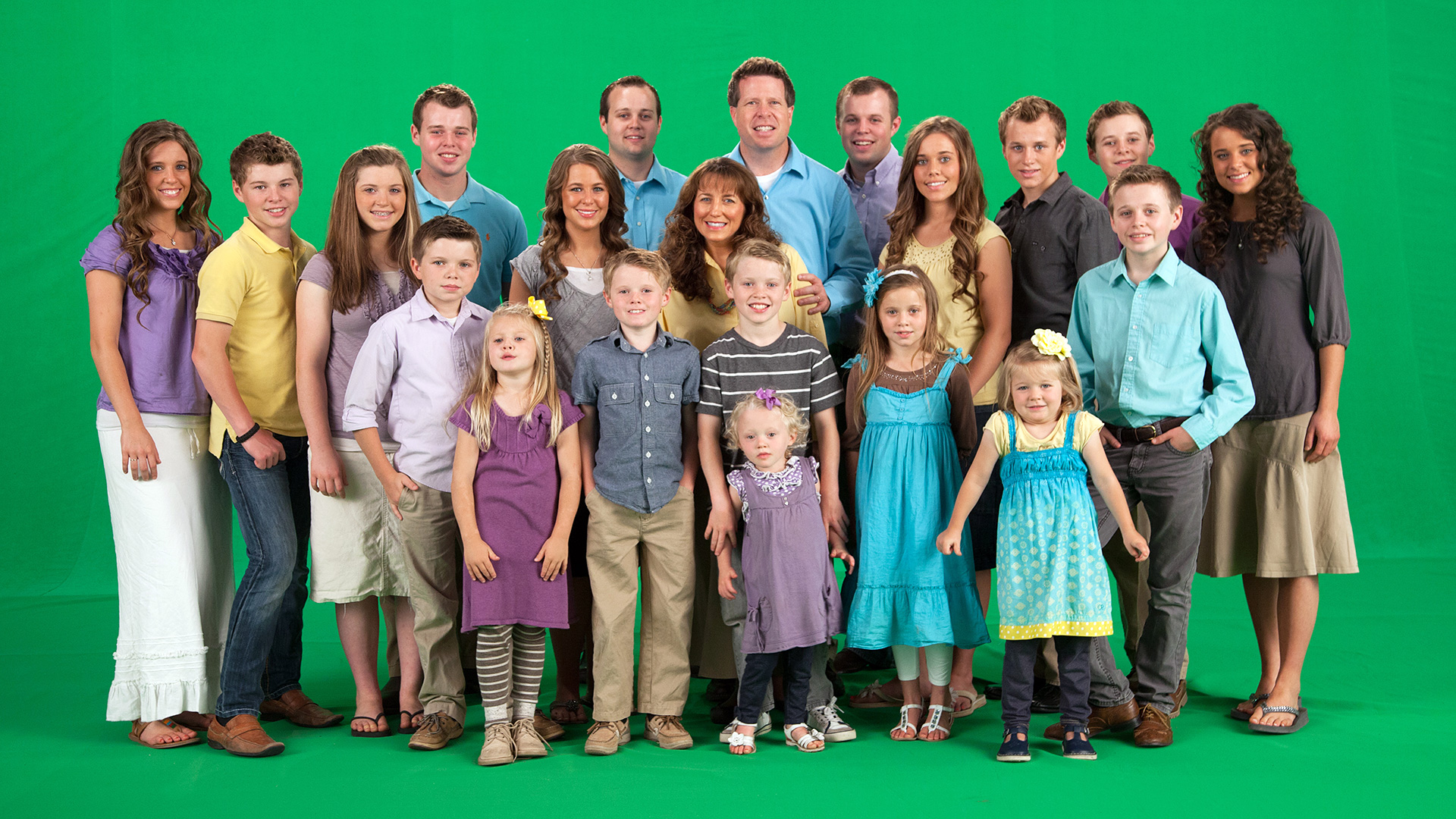 Cast photo of "19 Kids and Counting"